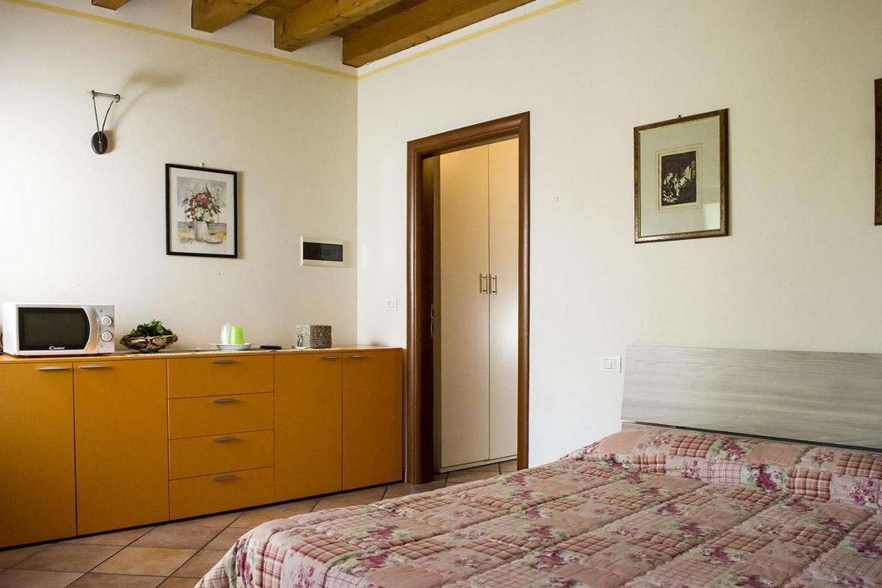 Agriturismo Lupo Bianco 몬잠바노 외부 사진