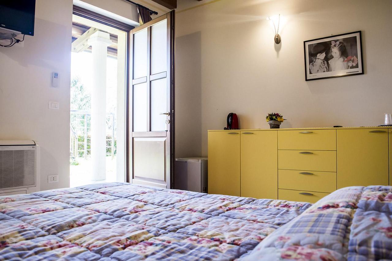 Agriturismo Lupo Bianco 몬잠바노 외부 사진